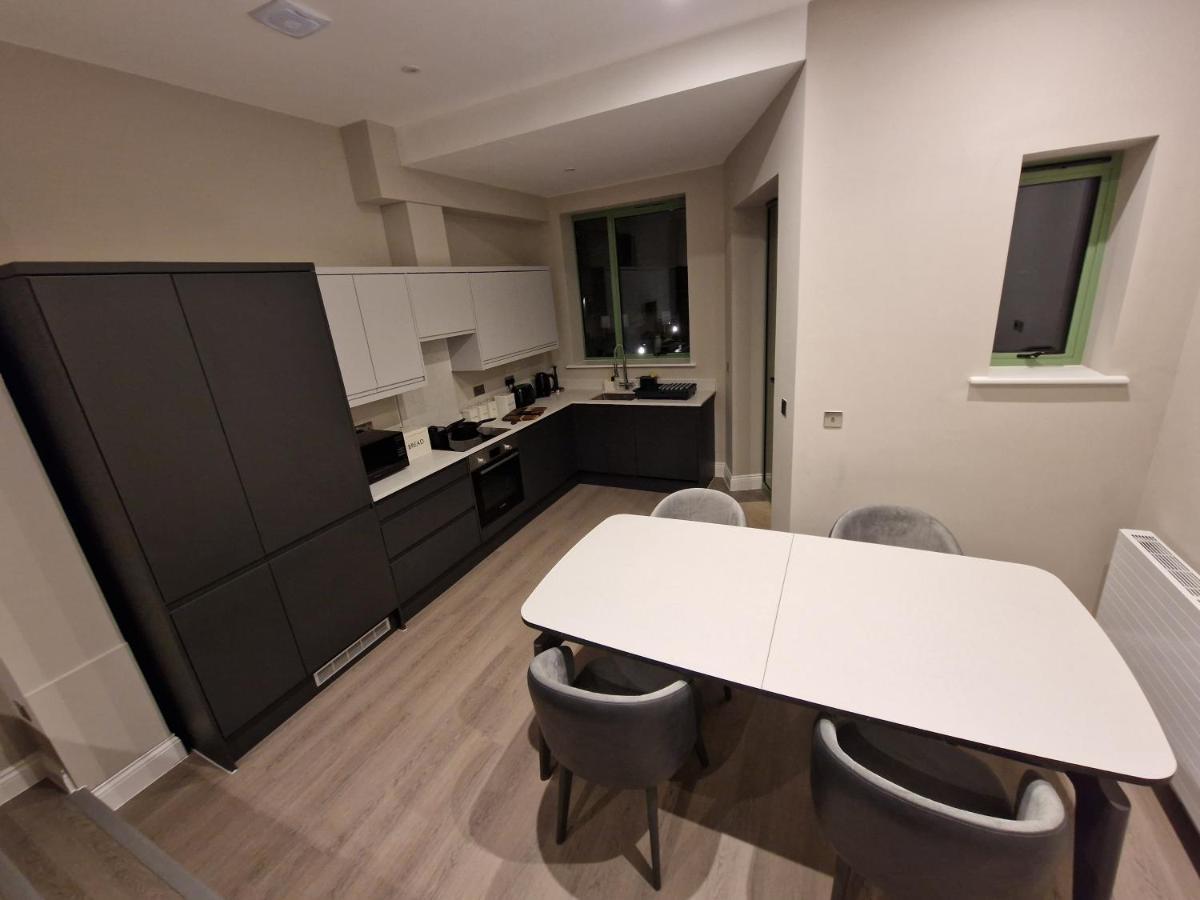 Stunning Newbuilt 3 Bed House Sleeps 9 Villa Edmonton Dış mekan fotoğraf